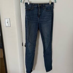 Universal Thread Dark Blue Skinny Jeans